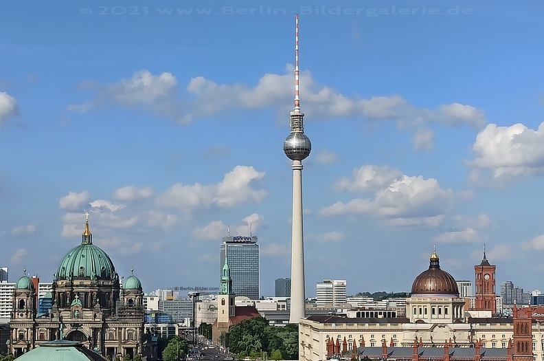 Berlin-Panorama_Humboldforum.jpg