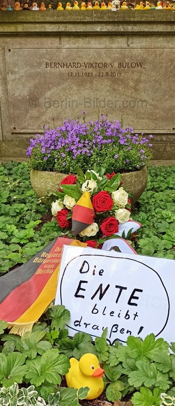 "Die Ente bleibt draußen" - die_Ente_bleibt_draussen.jpg die_Ente_bleibt_draussen.jpg